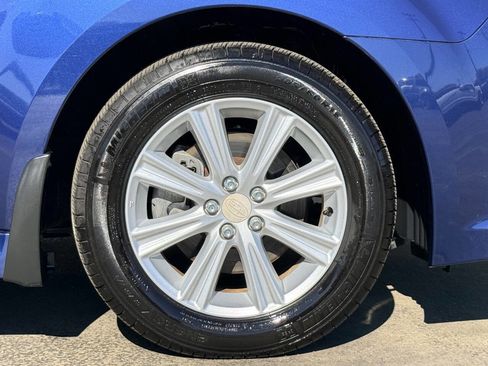 Used 2011 Subaru Legacy 2.5i Premium w/ All-Weather Pkg image 11