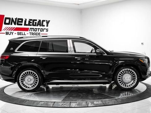 Used 2021 Mercedes-Benz Maybach GLS 600 4MATIC image 9