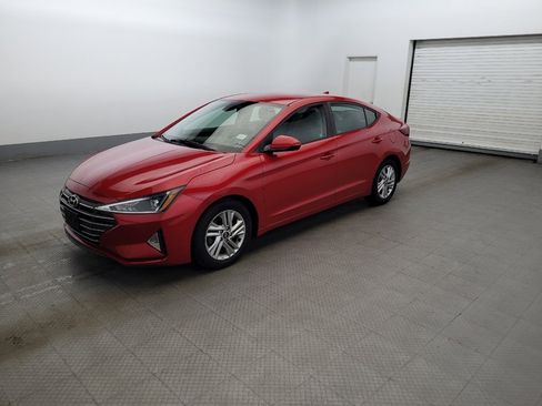 Used 2020 Hyundai Elantra SEL FWD image 2