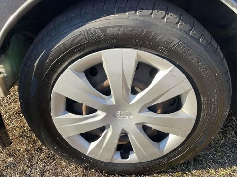 Used 2012 Subaru Impreza 2.0i image 8