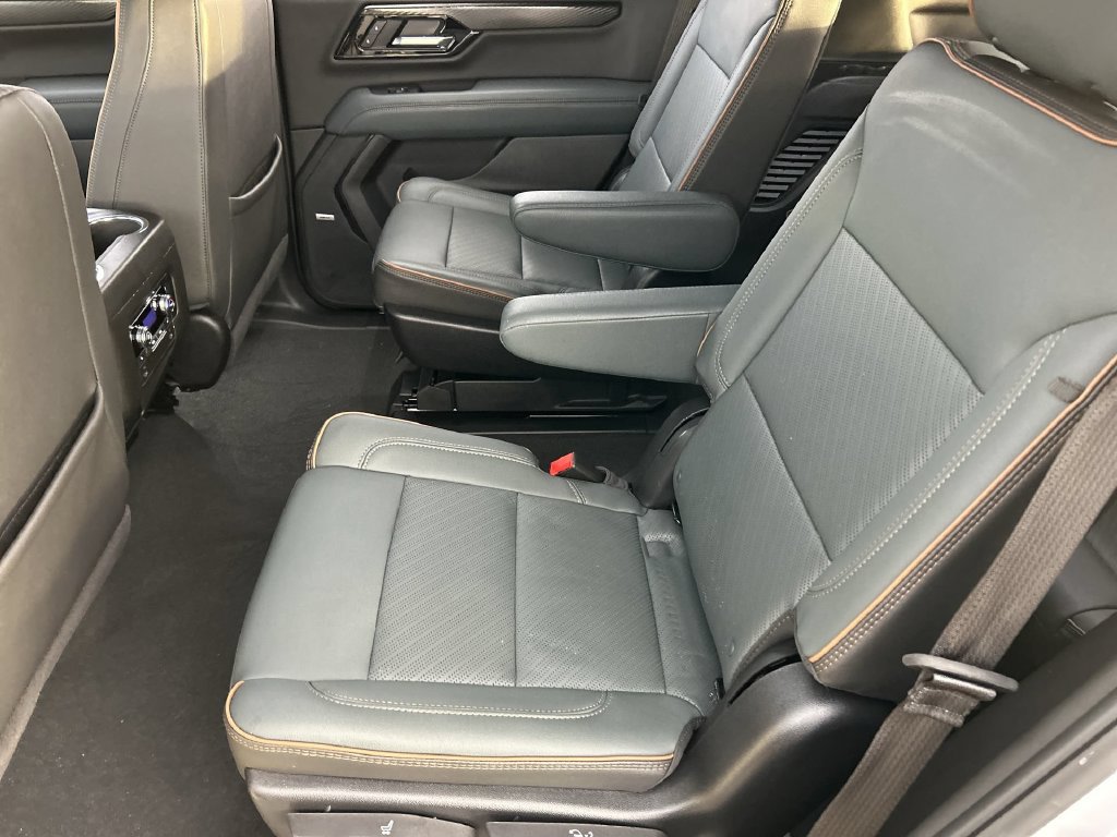 Used 2026 GMC Yukon AT4 AWD/4WD image 25