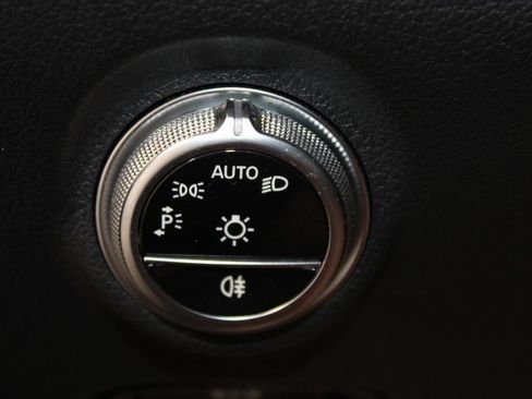 Used 2024 Mercedes-Benz C 300 Sedan image 35