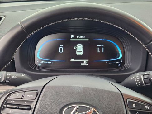 Certified 2023 Hyundai Venue SEL image 37