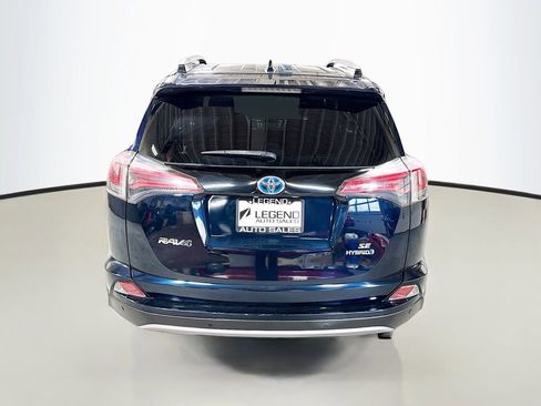Used 2017 Toyota RAV4 SE image 8