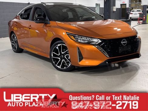Used 2024 Nissan Sentra SR w/ SR Premium Package image 1