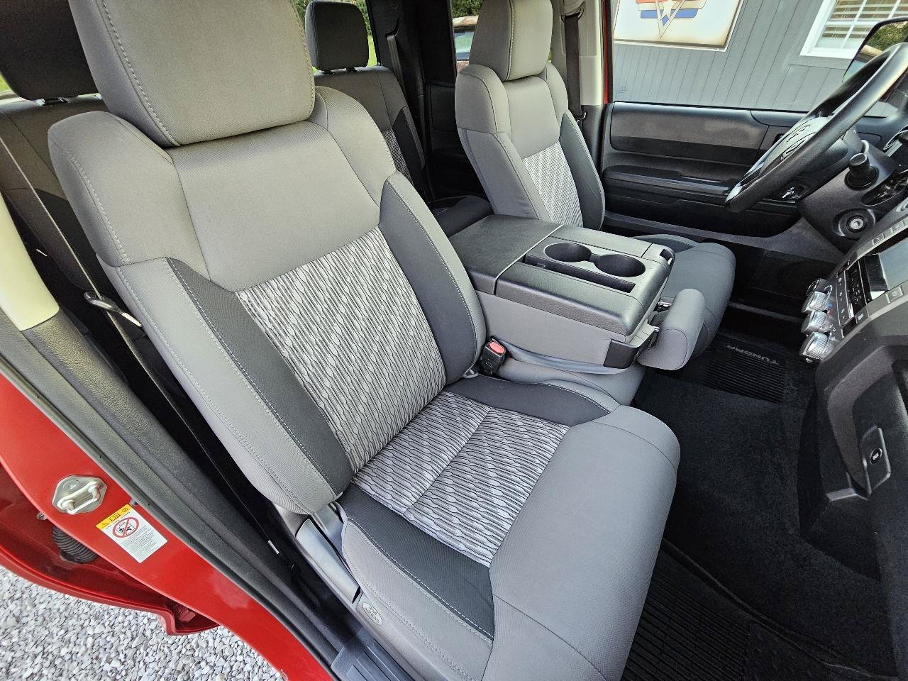 Used 2019 Toyota Tundra SR AWD/4WD image 31