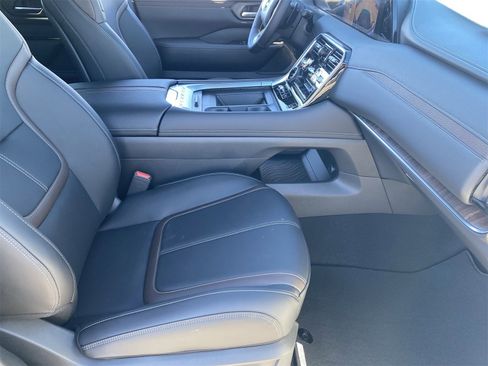 New 2026 Nissan Armada SL w/ Captain's Chari Seat Package image 12