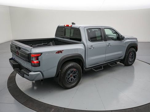 Used 2025 Nissan Frontier PRO-4X AWD/4WD image 5