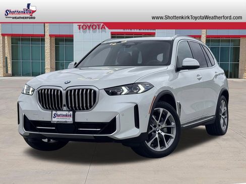 Used 2024 BMW X5 xDrive40i w/ Premium Package image 1