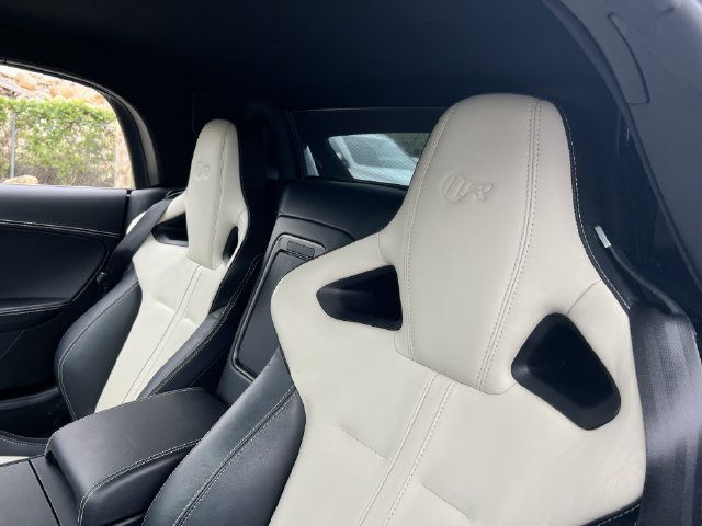Used 2016 Jaguar F-TYPE R AWD/4WD image 17