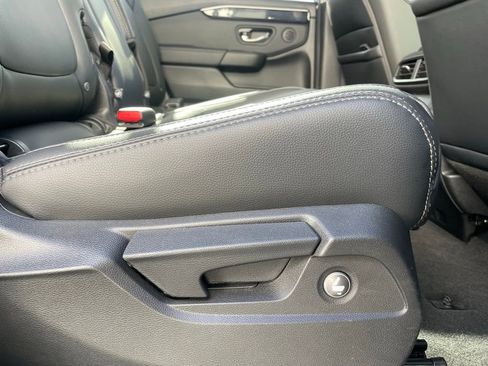 Certified 2025 Honda Pilot EX-L image 35