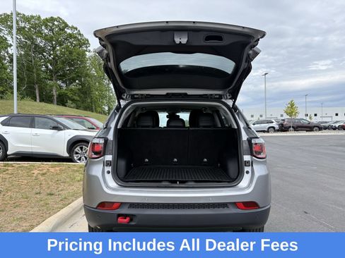 Used 2021 Jeep Compass Trailhawk AWD/4WD image 11