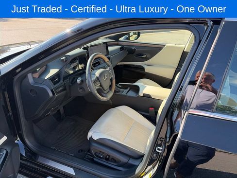 Used 2024 Lexus ES 300h Ultra Luxury w/ Accessory Package (Z2) FWD image 7