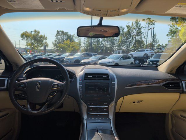 Used 2013 Lincoln MKZ FWD image 21