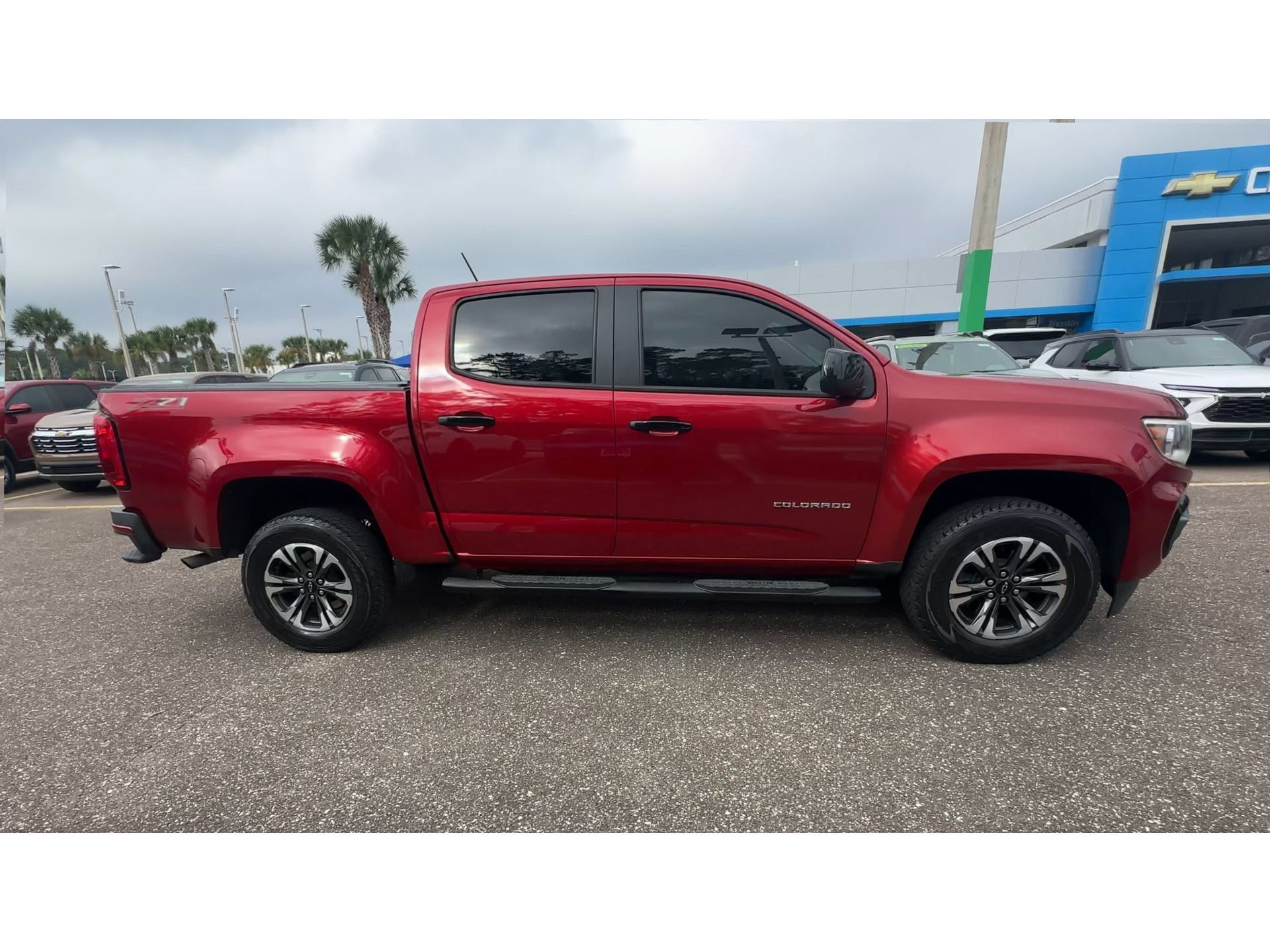 Used 2021 Chevrolet Colorado Z71 w/ Safety Package RWD image 9