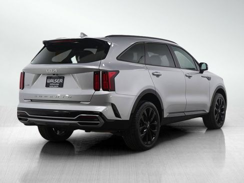 Used 2022 Kia Sorento SX image 5