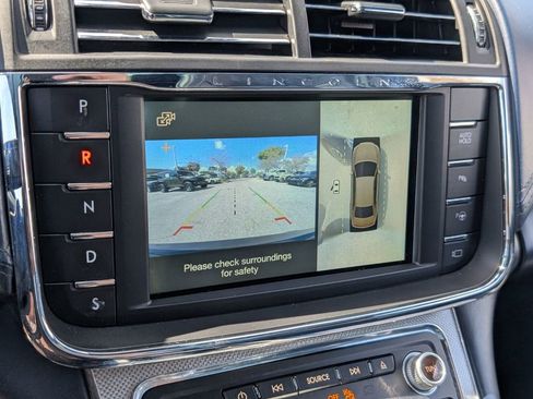 Used 2018 Lincoln Continental Black Label w/ Rear-seat Package image 20