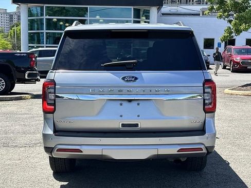 Used 2022 Ford Expedition Max Limited RWD image 3