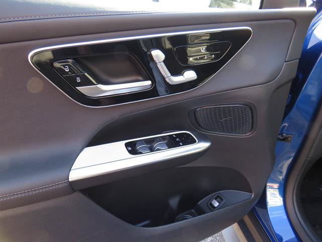 Used 2026 Mercedes-Benz GLC 300 4MATIC image 9
