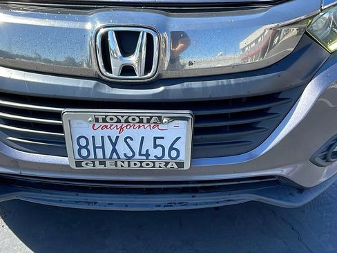 Used 2019 Honda HR-V EX image 9
