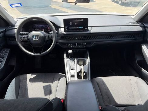 Used 2023 Honda Accord LX image 10