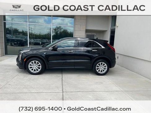 Certified 2023 Cadillac XT4 Luxury FWD image 1