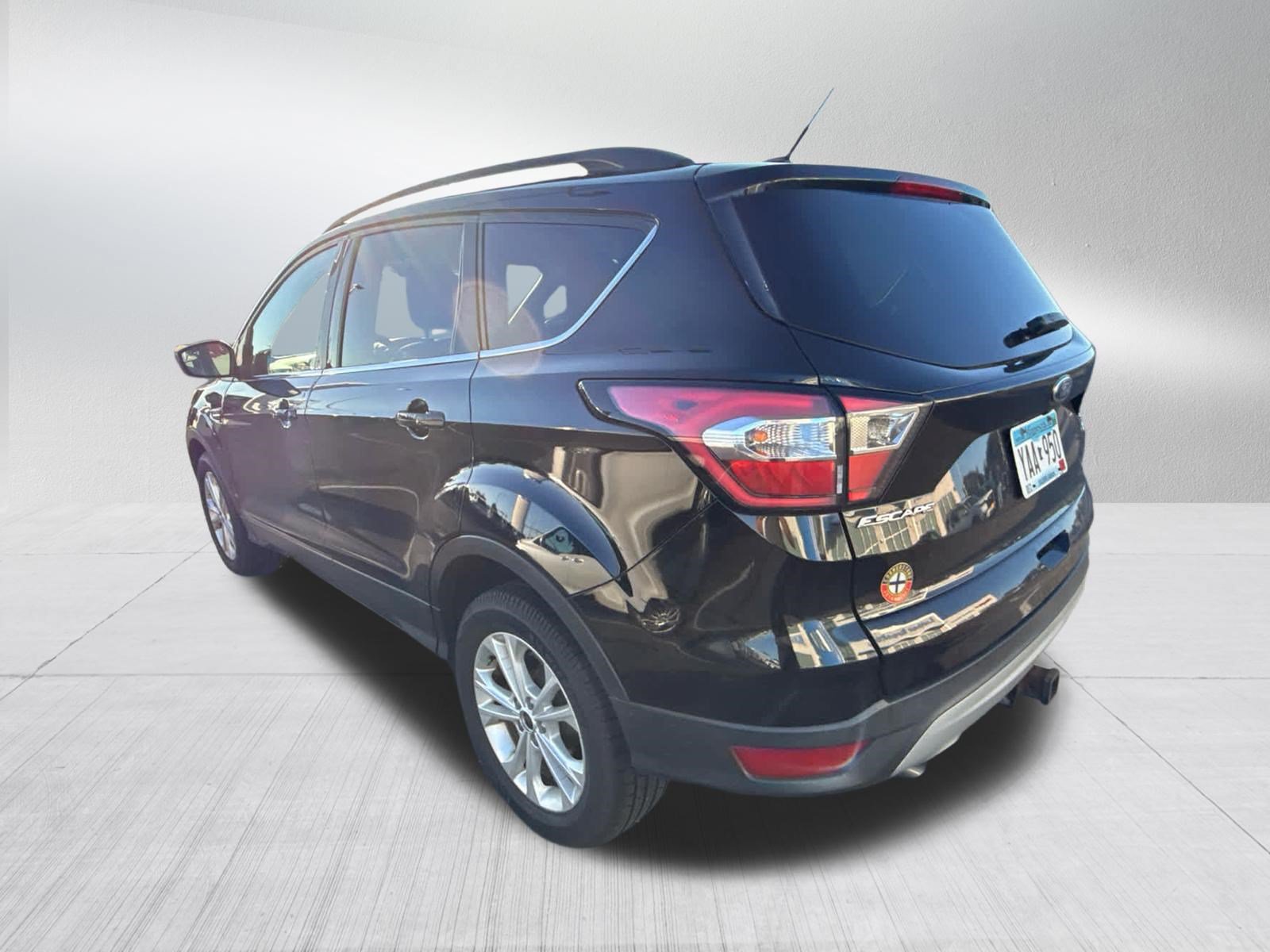 Used 2018 Ford Escape SE AWD/4WD image 8