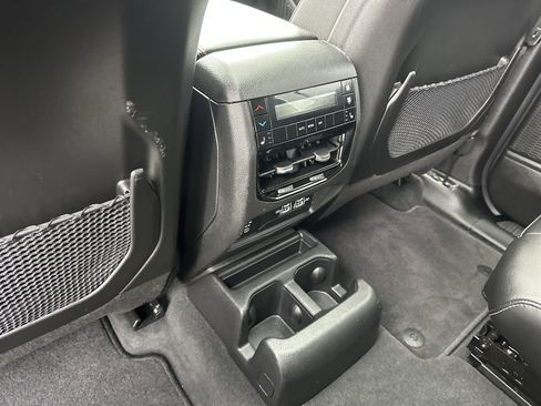 New 2025 Jeep Grand Cherokee L Limited w/ Luxury Tech Group II image 14