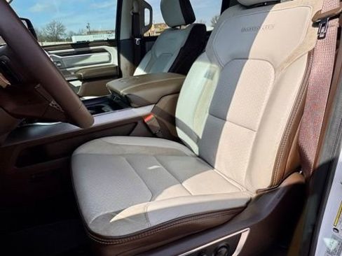 Used 2025 RAM 1500 Laramie w/ Laramie Southwest Edition image 11