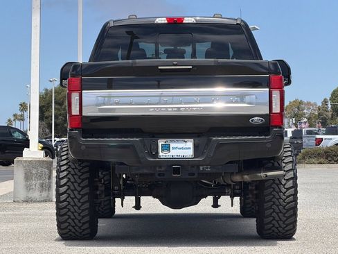 Used 2020 Ford F250 Platinum w/ FX4 Off-Road Package AWD/4WD image 5
