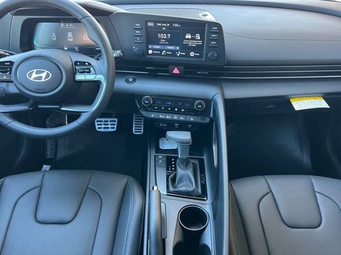 New 2026 Hyundai Elantra SEL Sport FWD image 12