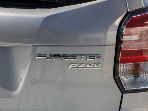 Used 2017 Subaru Forester 2.5i w/ Alloy Wheel Package image 50