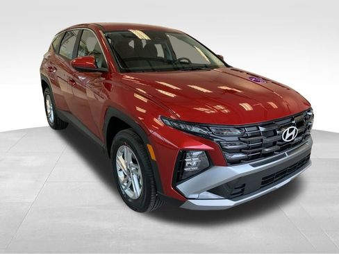 New 2026 Hyundai Tucson SE image 1