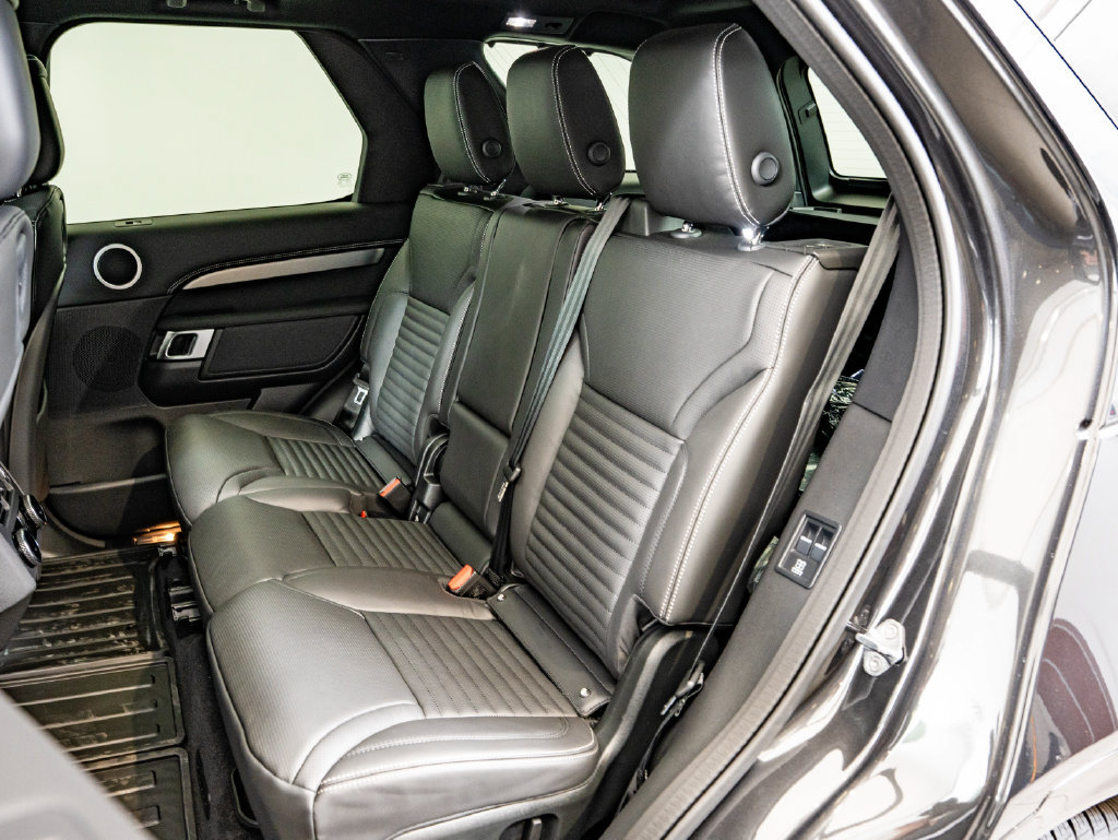 New 2026 Land Rover Discovery Limited Edition AWD/4WD image 44