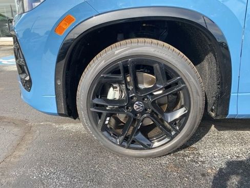 New 2026 Volkswagen Tiguan SE R-Line image 19