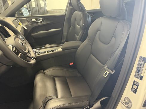 New 2026 Volvo XC60 T8 Ultra w/ Climate Package AWD/4WD image 14