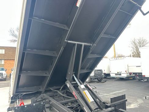 New 2024 Ford F550 4x4 Regular Cab Super Duty image 82