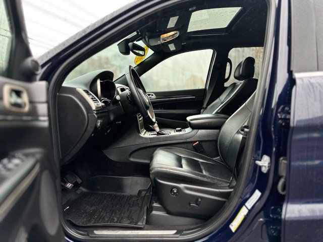 Used 2017 Jeep Grand Cherokee Limited AWD/4WD image 11