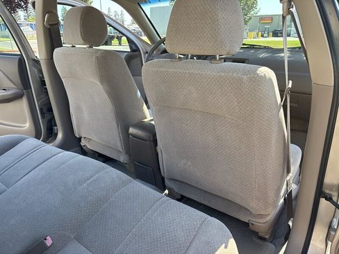 Used 2000 Toyota Camry LE FWD image 32