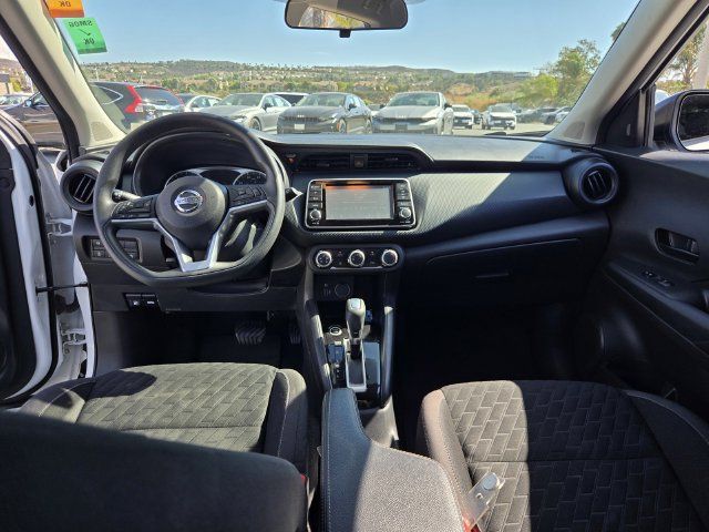 Used 2021 Nissan Kicks S FWD image 12