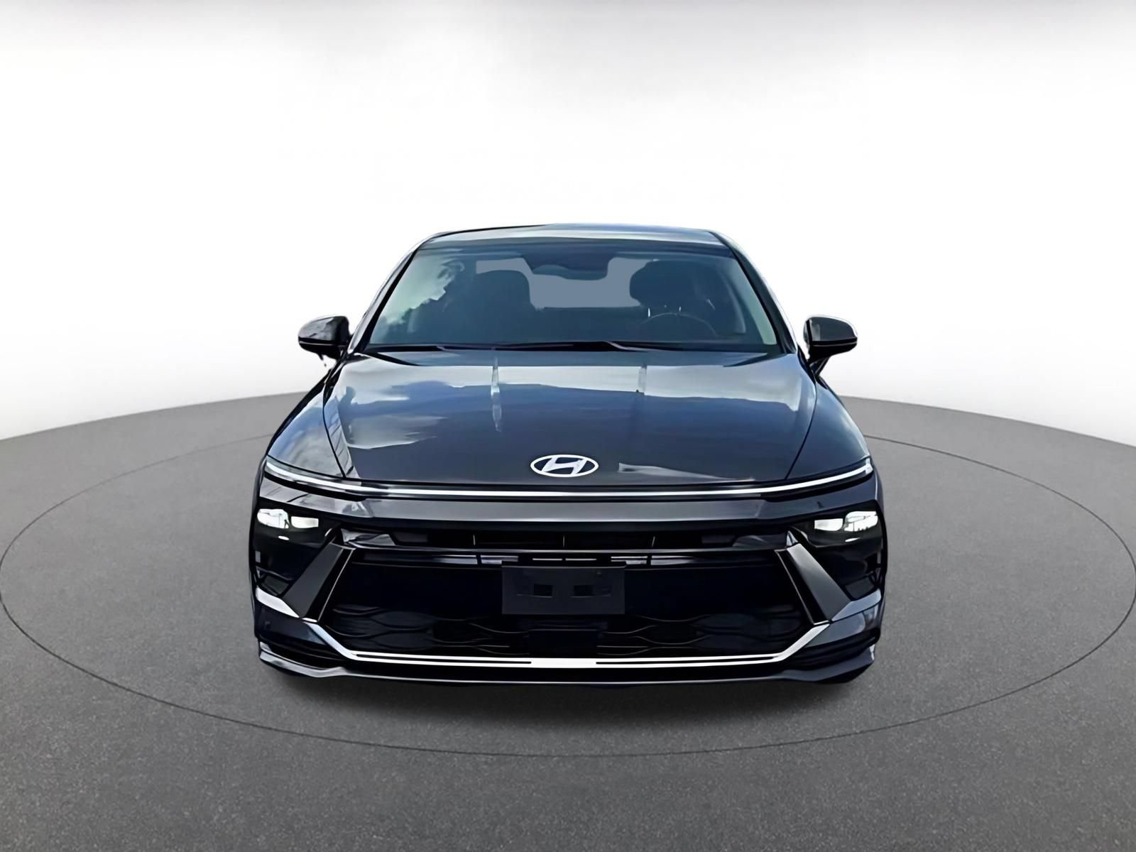 Used 2025 Hyundai Sonata SEL FWD image 4