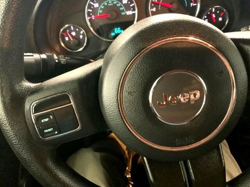 Used 2015 Jeep Wrangler Unlimited Sport image 22