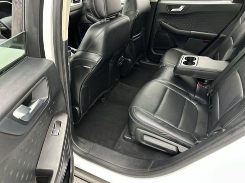 Used 2020 Ford Escape SE Sport image 25