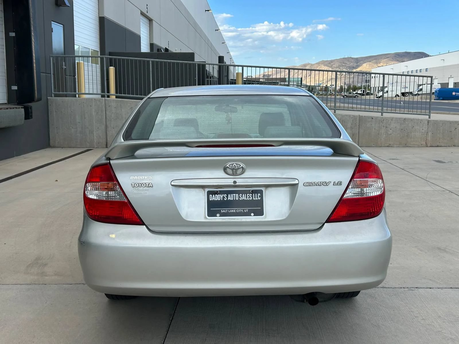 Used 2004 Toyota Camry LE FWD image 4