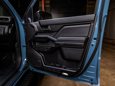 Used 2025 Toyota 4Runner TRD Off-Road Premium image 37