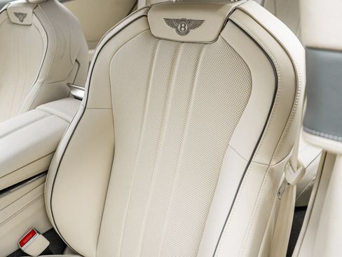 Certified 2026 Bentley Flying Spur Plug-In Hybrid AWD/4WD image 28