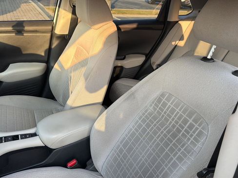 Used 2023 Honda HR-V LX image 27