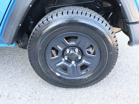 Used 2022 Jeep Wrangler Unlimited Sport AWD/4WD image 12
