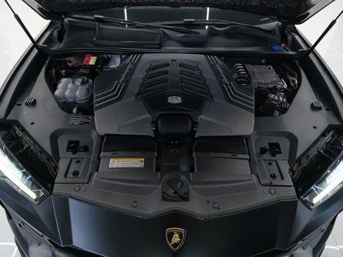 Used 2021 Lamborghini Urus image 76