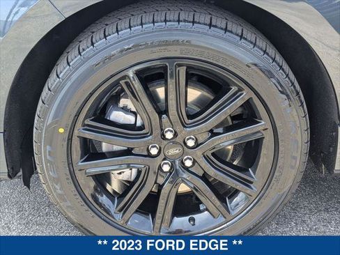 Certified 2023 Ford Edge ST-Line AWD/4WD image 9